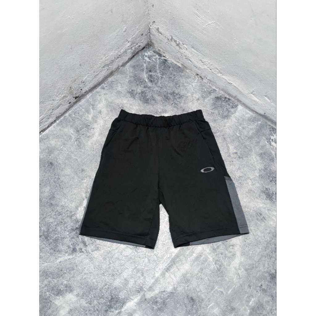celana pendek Oakley original