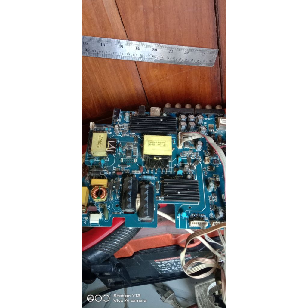 MB POLYTRON PLD32B1550