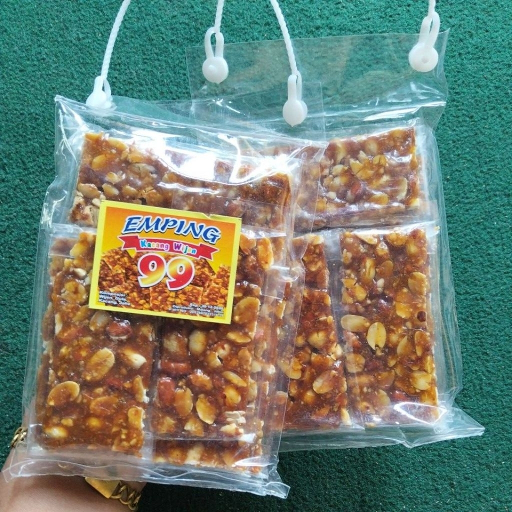 

Emping Kacang Wijen Jahe isi 10 lembar