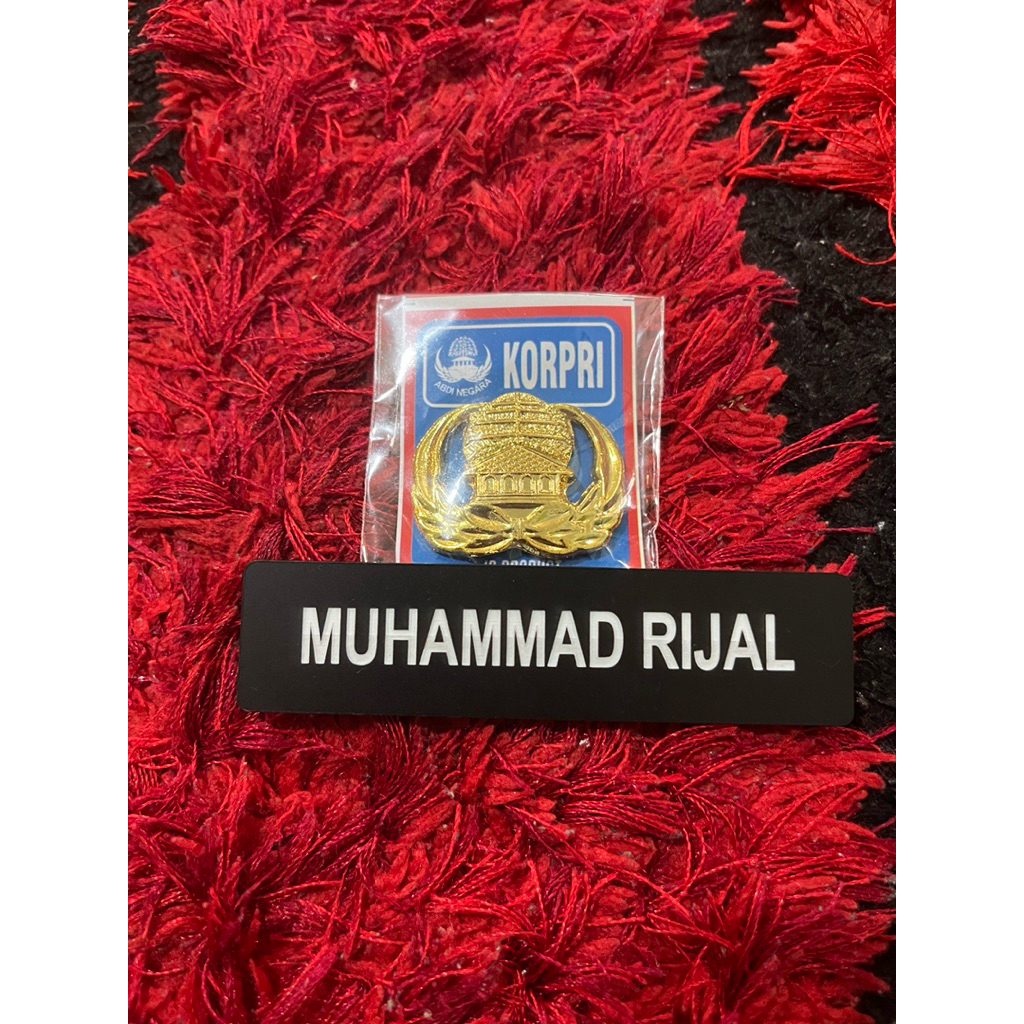 

Nama Dada/Name Tag Full hitam Doff Grafir sama Logo Pin Korpri