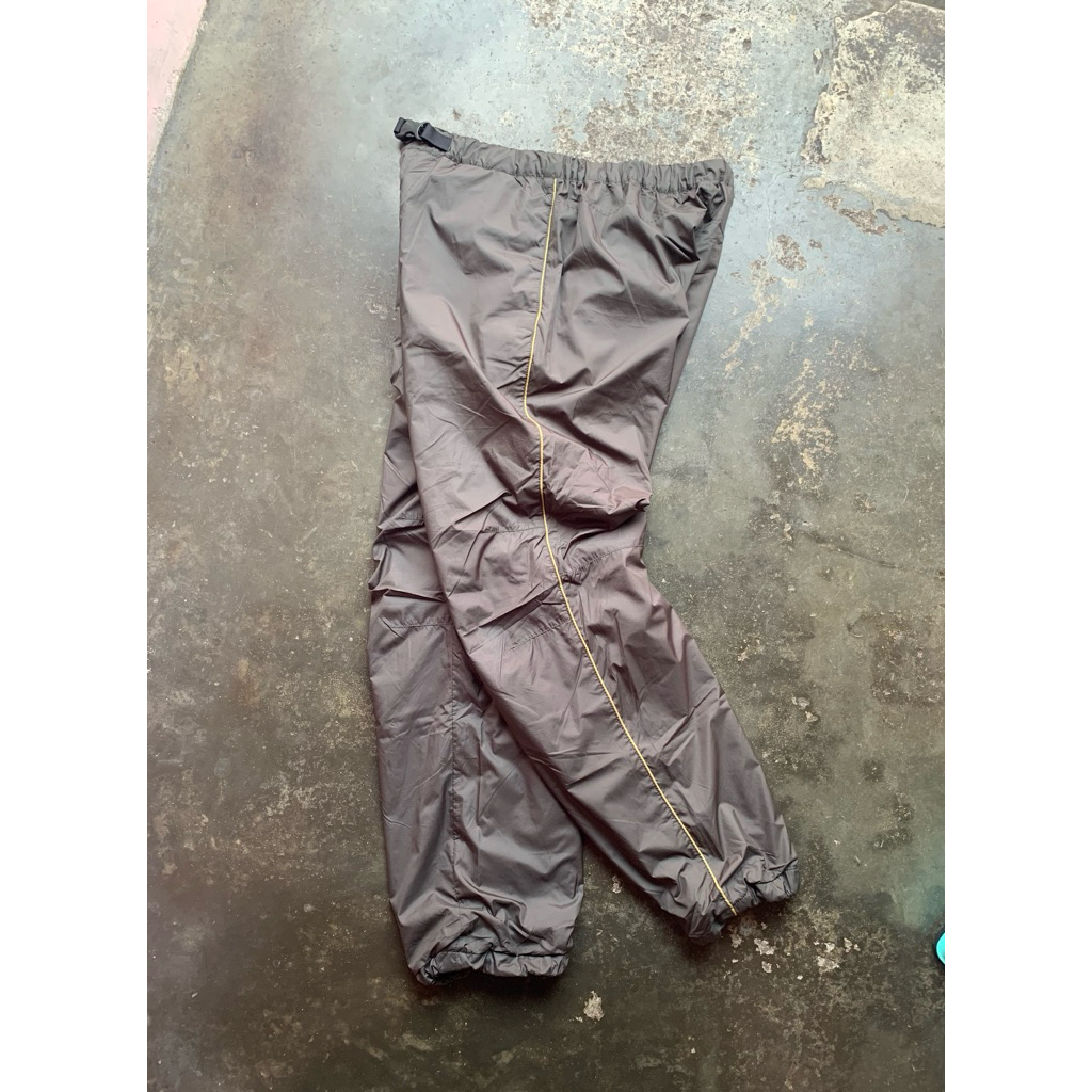 Celana Outdoor Utility Uniqlo