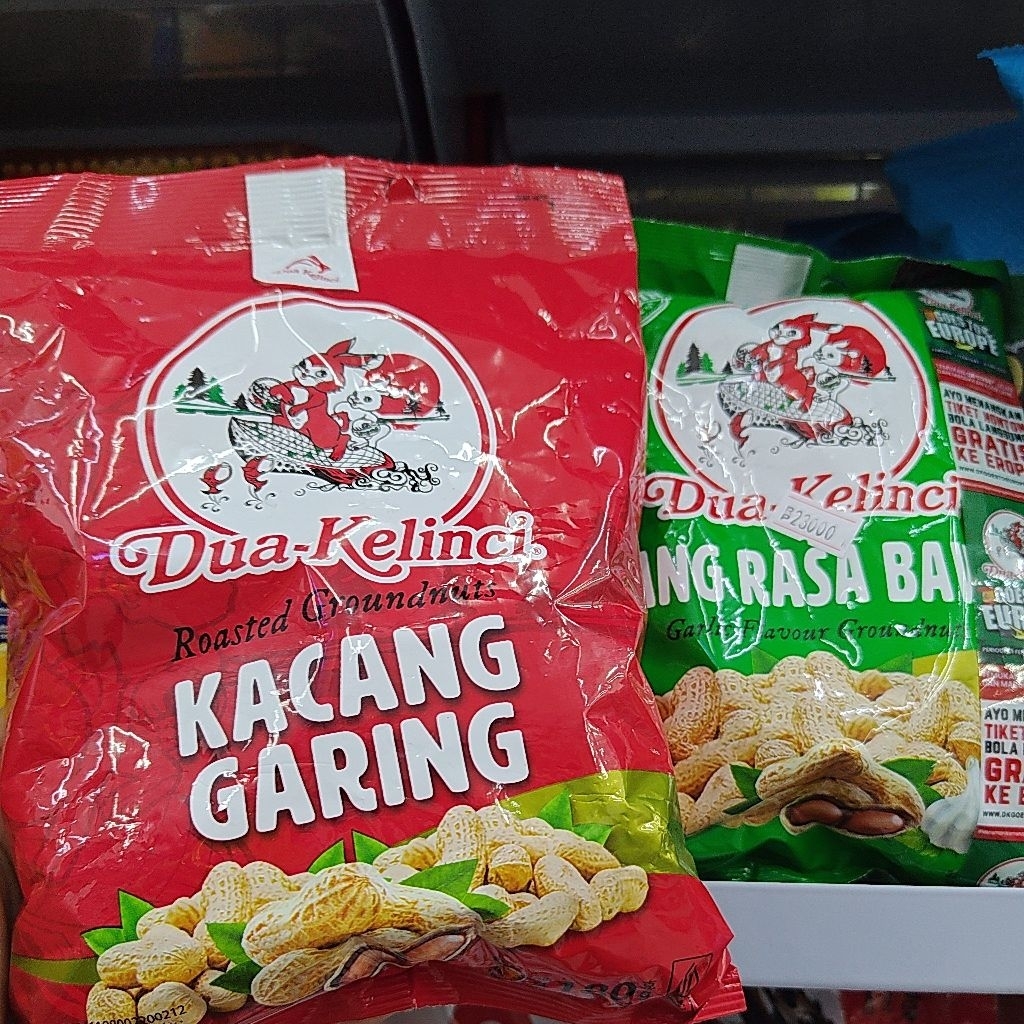 

KACANG KULIT DUA KELINCI