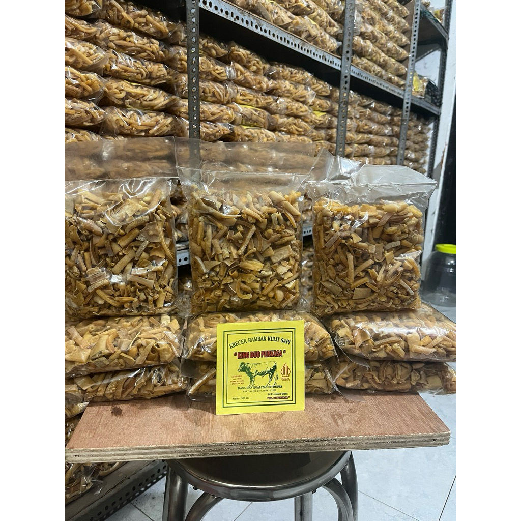 

Krecek Rambak afkiran / patahan krecek / printilan / Krupuk Kulit Sapi (500gram)