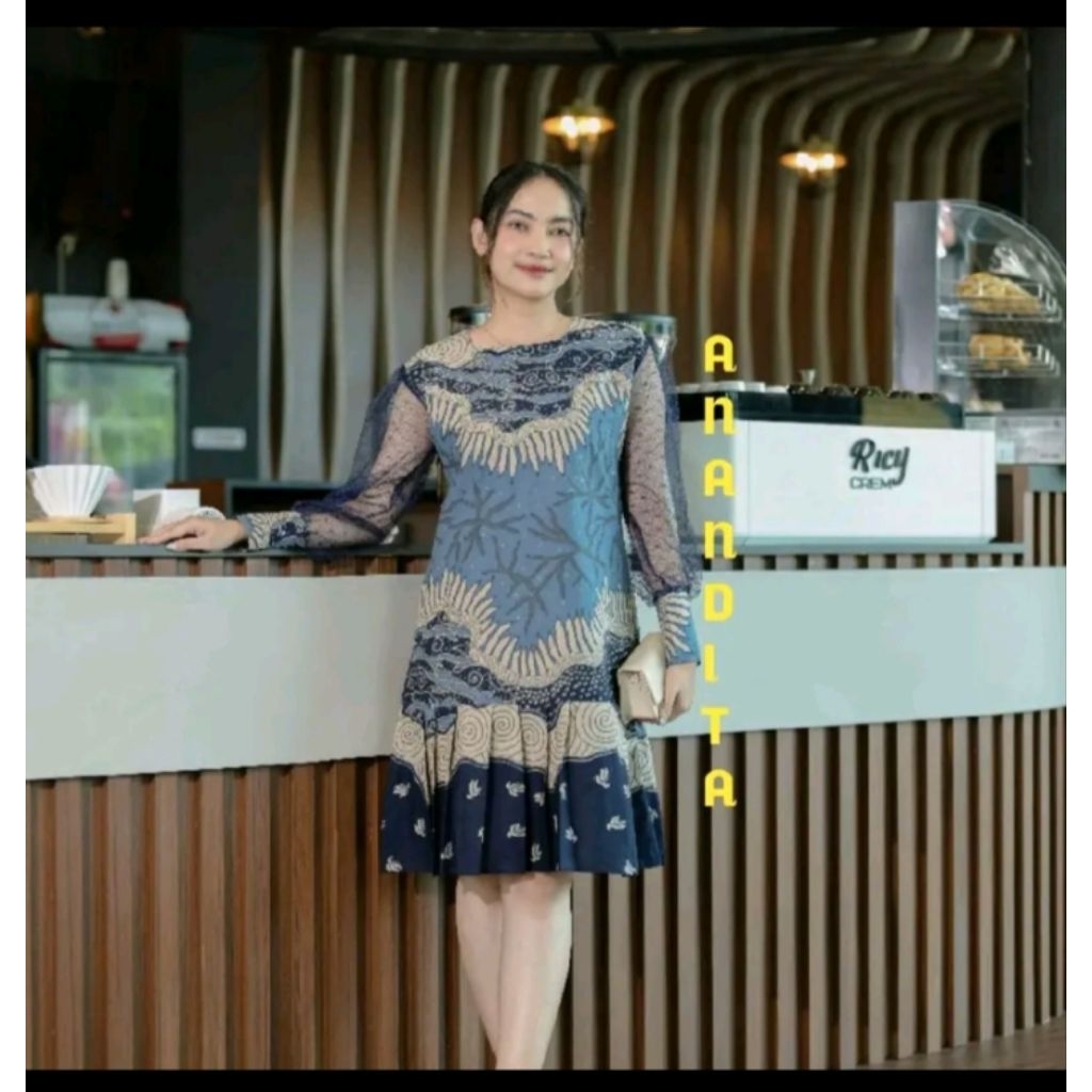 baju batik wanita model tunik solo trend