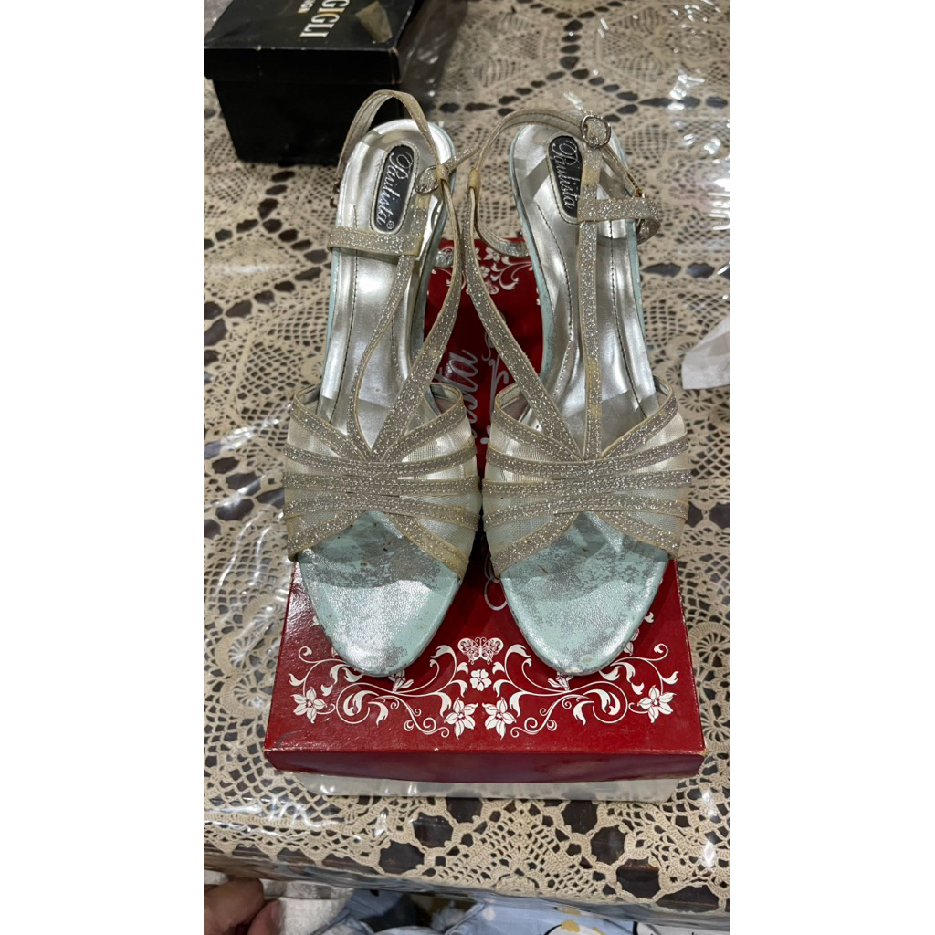 preloved sepatu pesta