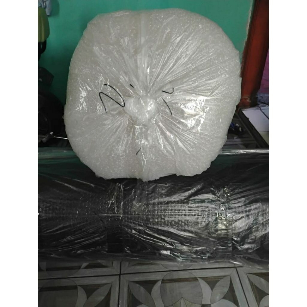 

bubblewrap 2kg L 125cm P 50cm dan bisa request per meter bening dan hitam