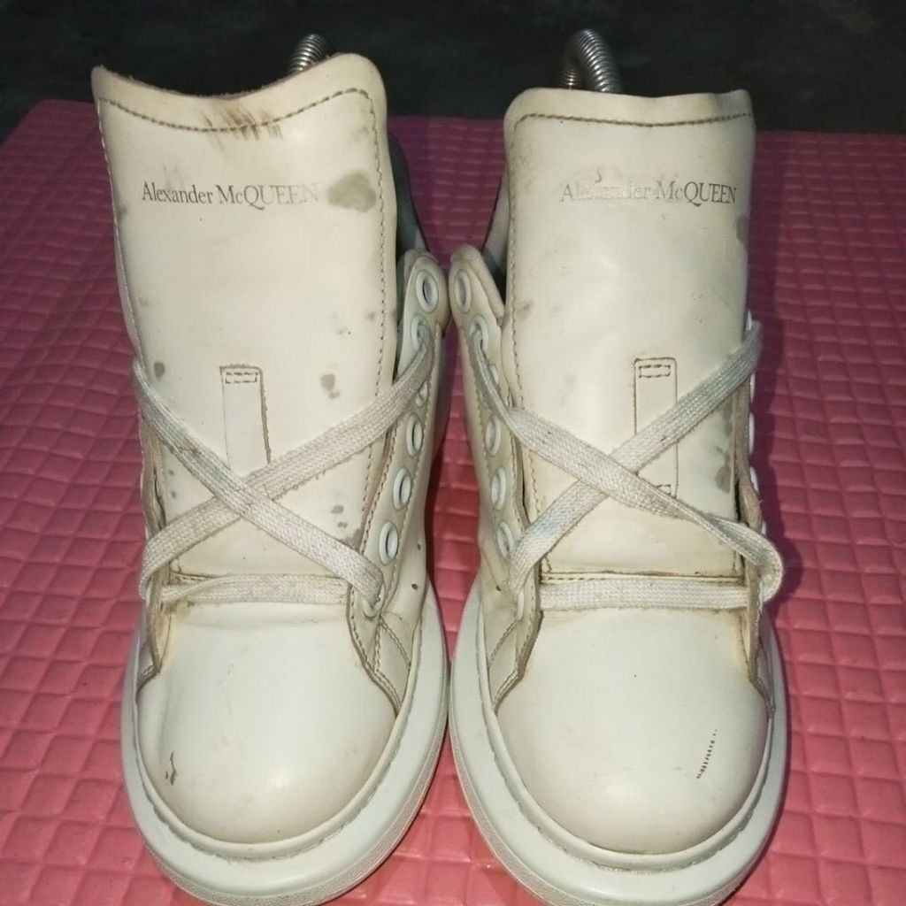 sepatu second Alexander McQueen size 36D