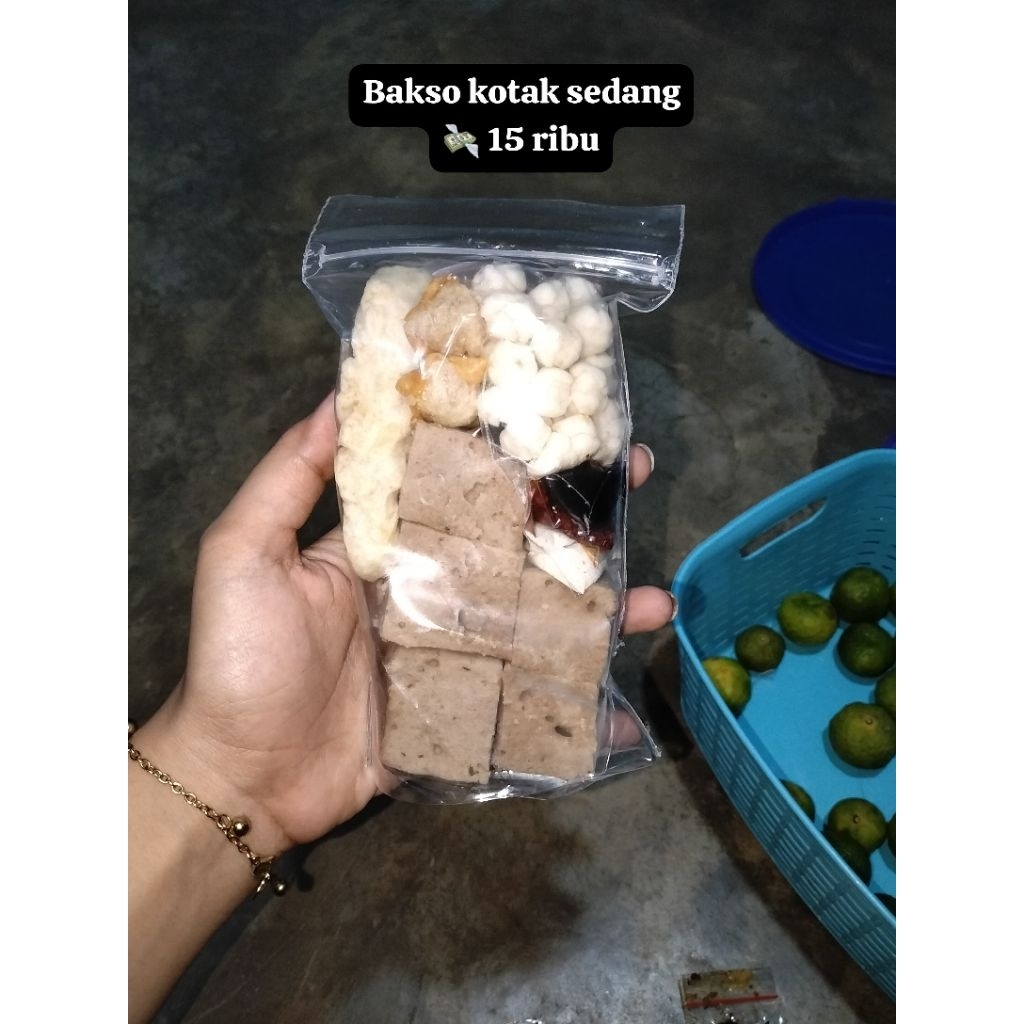 

Bakso kotak chili oil