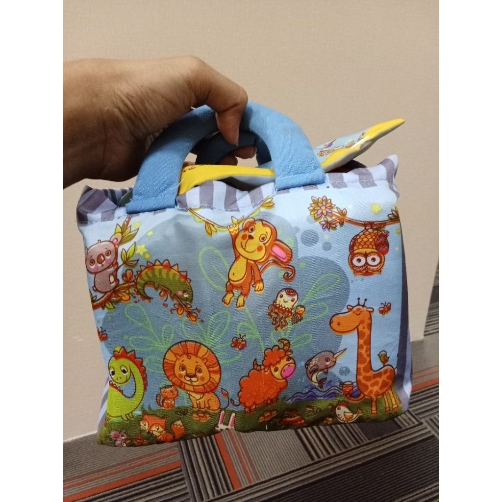 mainan bayi soft book alfabet