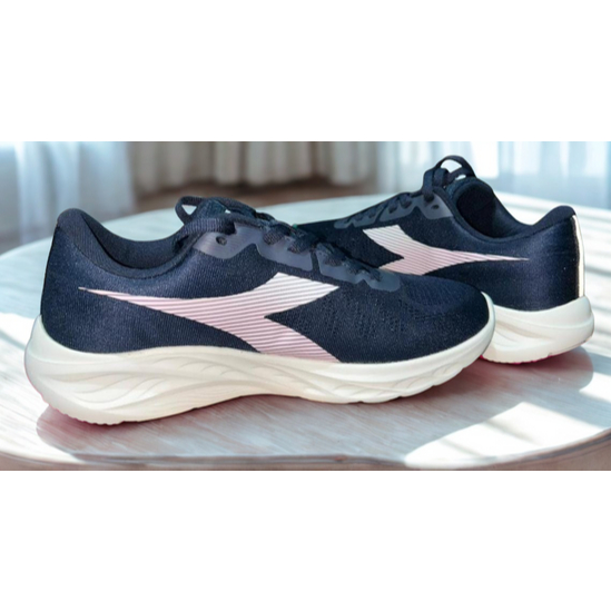 Sepatu Running Wanita DIADORA