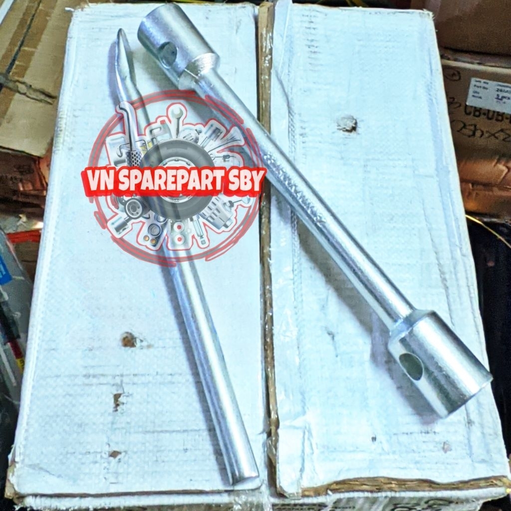 KUNCI RODA 32 x 33 TRAILER HINO 500