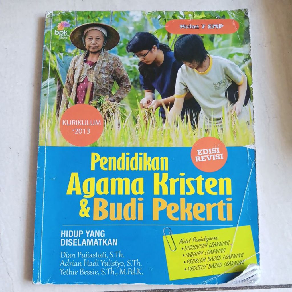 BUKU PENDIDIKAN AGAMA KRISTEN UNTUK SMP KELAS 7