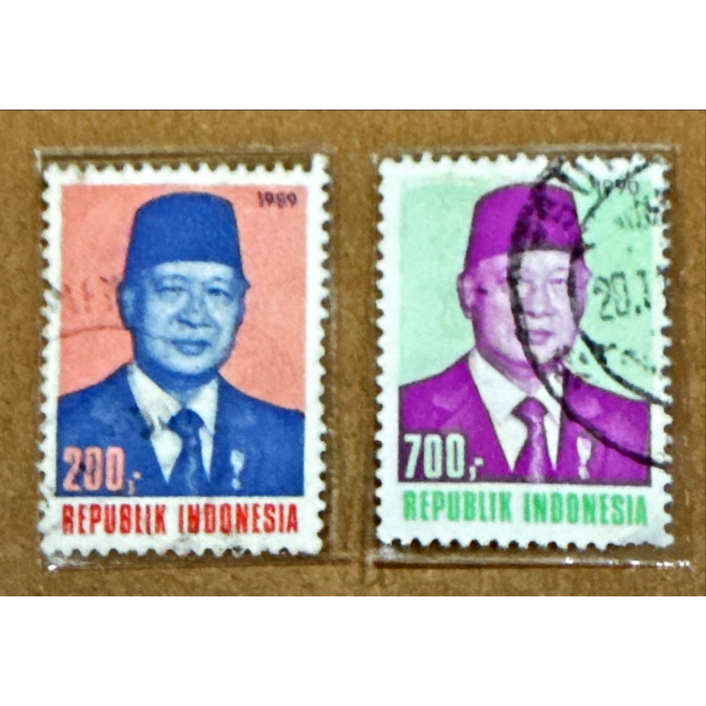 

(BA) PRANGKO INDONESIA 1989 dan 1990 PRESIDEN SOEHARTO MASING2 1V SINGLE SET USED.