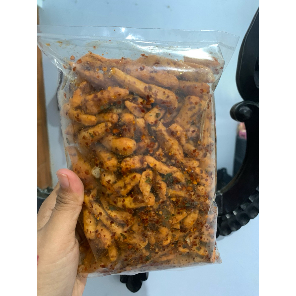 

Basreng pedas daun jeruk