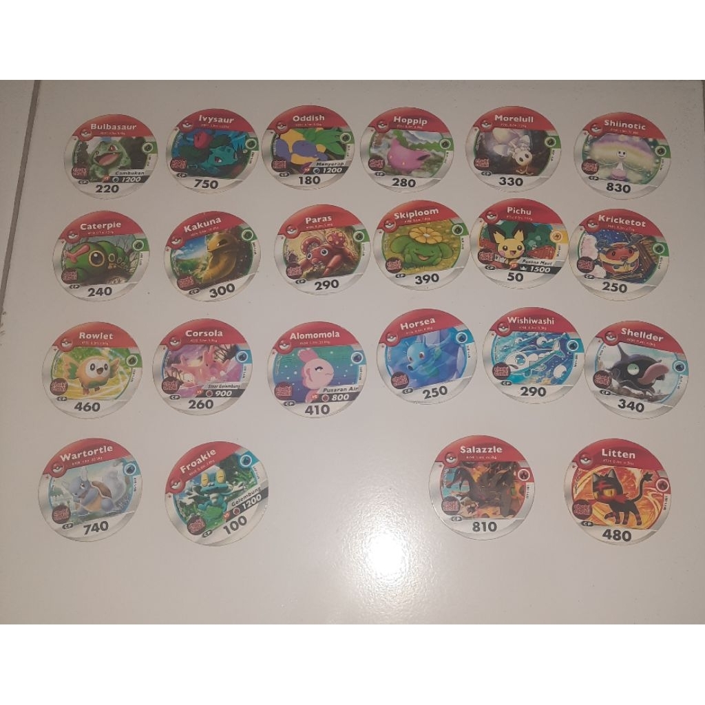 Kartu Pokemon Choki-Choki Medallion (Pokeball)