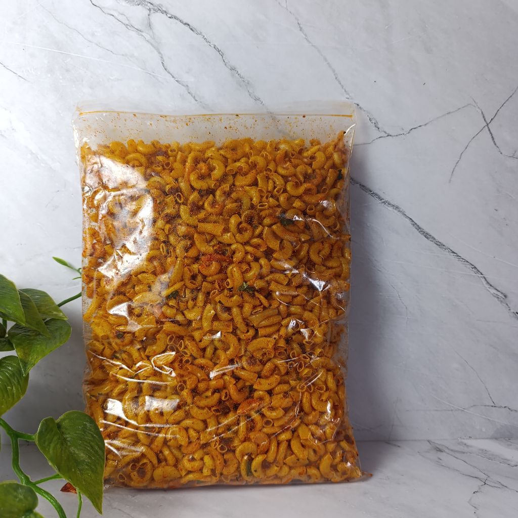 

Makaroni Cikruh 1kg Kriuk Pedas Daun Jeruk Banyak Varian Rasa Bantet