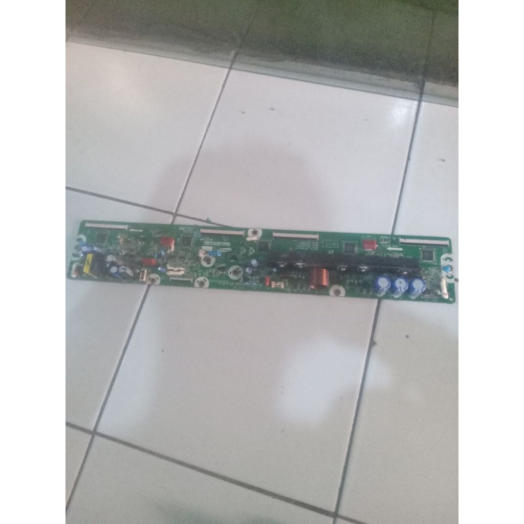 y-main plasma samsung 43F4000