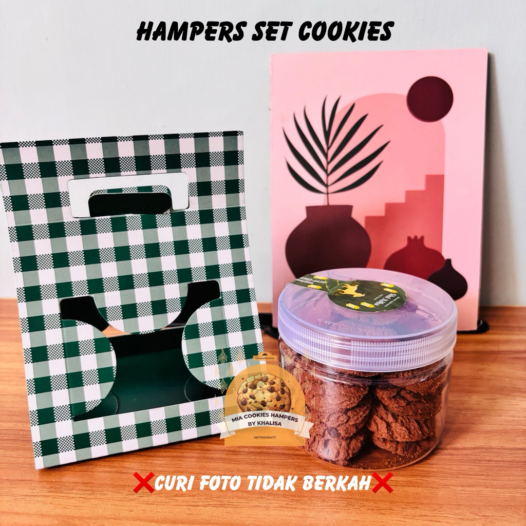 

Mia Cookies Hampers Toples Box Hijau - 120g