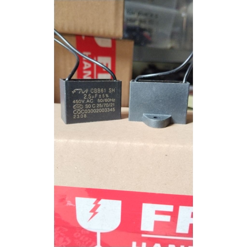 Kapasitor kipas angin panasonic - Capasitor kipas angin panasonic.