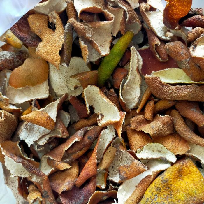 

Kulit Jeruk Manis, Cortex Citrus Sinensis kering Jamu Simplisia 250 gr