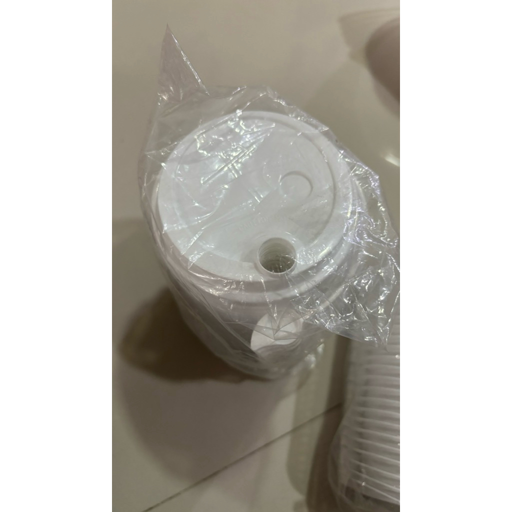 Tutup gelas cup injection