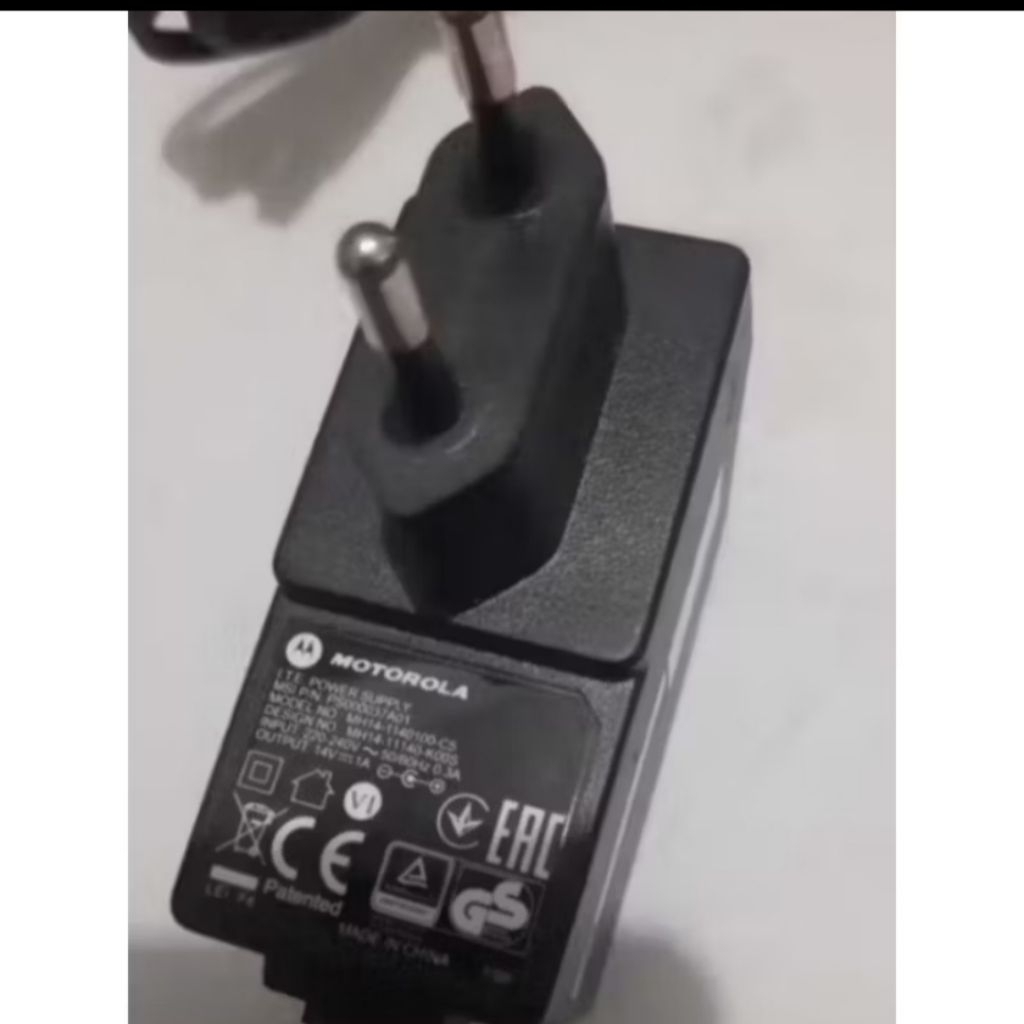 ADAPTOR CHARGER CAS HT MOTOROLA CP1660 CP1300 APX1000 XIR P8668 ORYGINAL