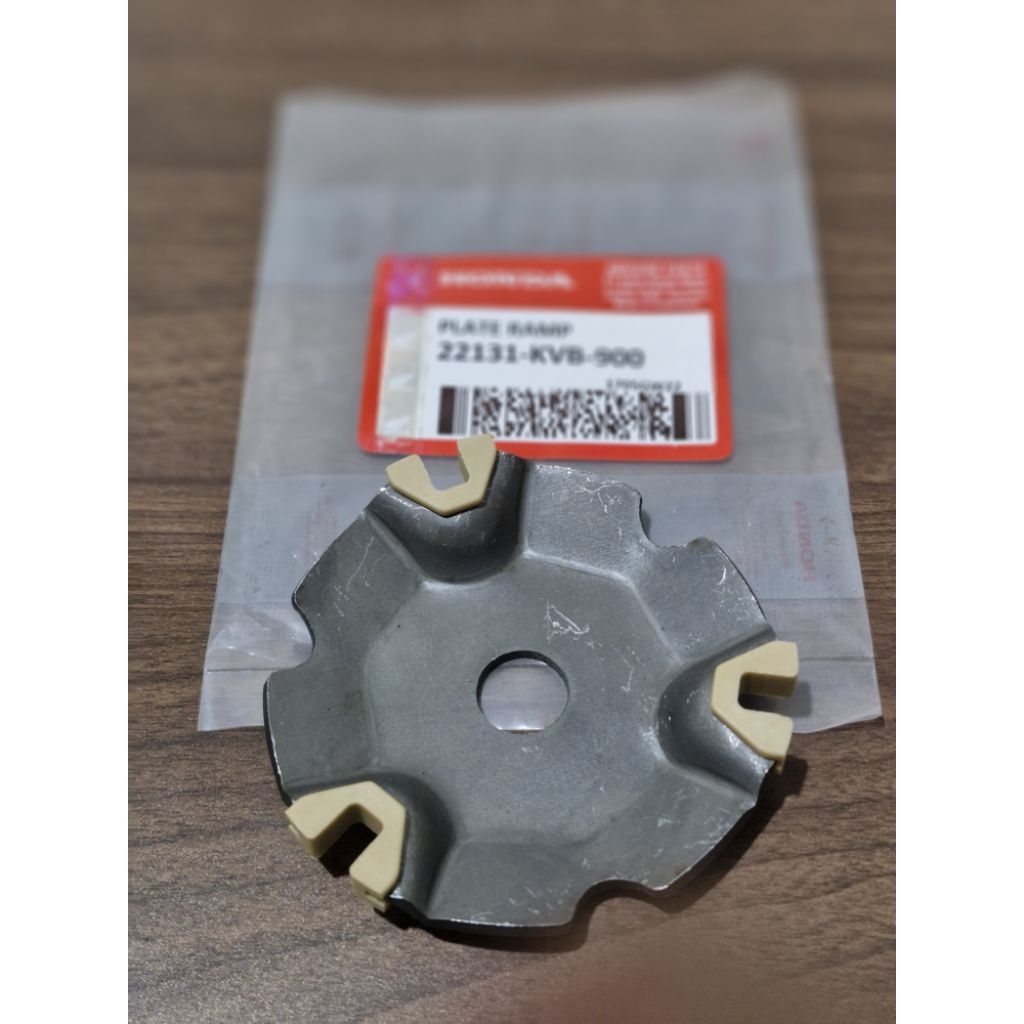 Tutup plat cam rumah roller roler vario KVB