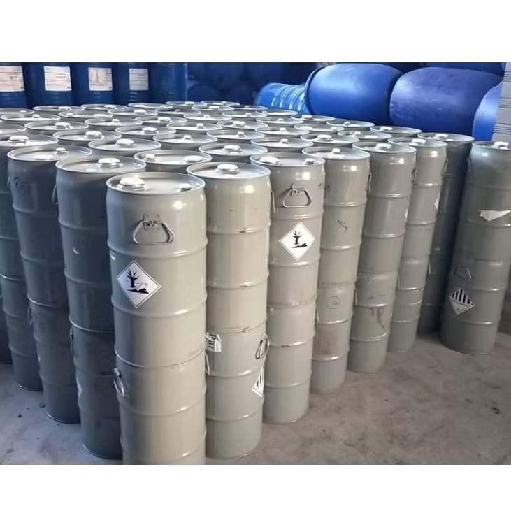 drum bensin 30liter ..bekas parfum.bahan tebal anti karat.drum besi 30l