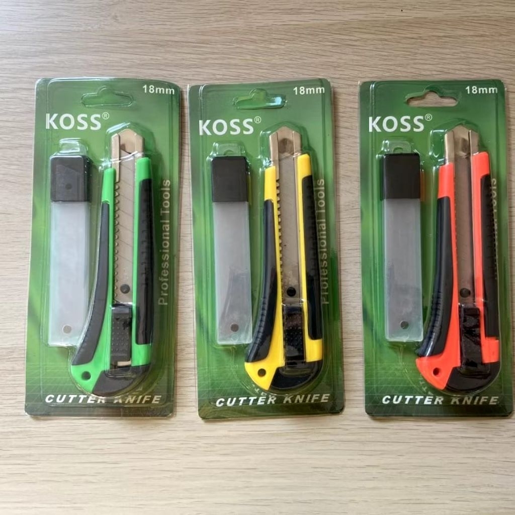 

CUTTER BESAR/PISAU PEMOTONG DAN ISI NYA