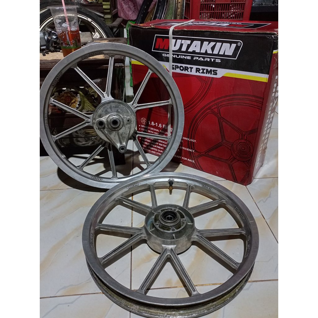 velg daytona gp wheel honda baut 5 ( supra lama) sudah laher king / 6202 as besar depan belakang set