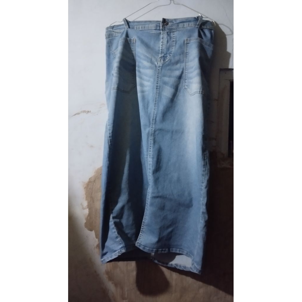 preloved rok levis