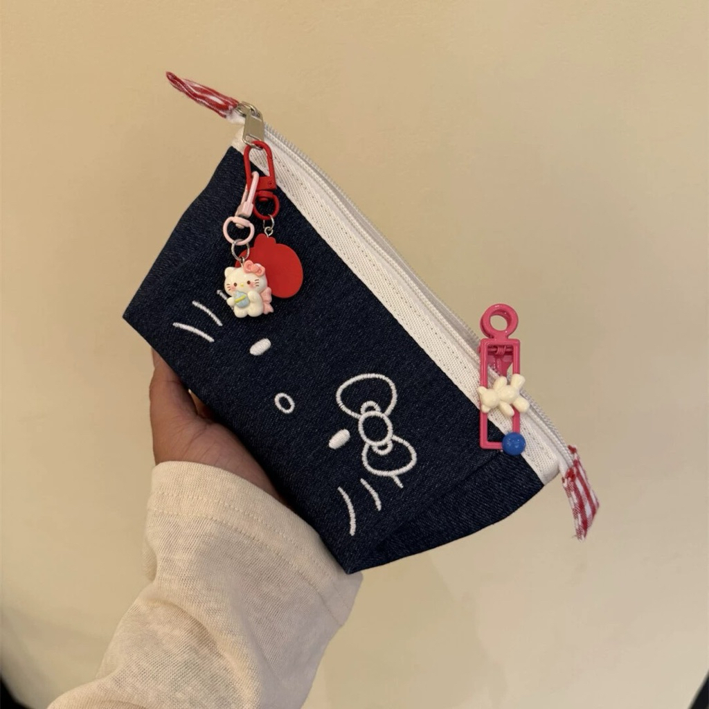 

[PREORDER] Tempat Pensil Kitty Lucu – Pouch Besar Multifungsi untuk Alat Tulis & Makeup