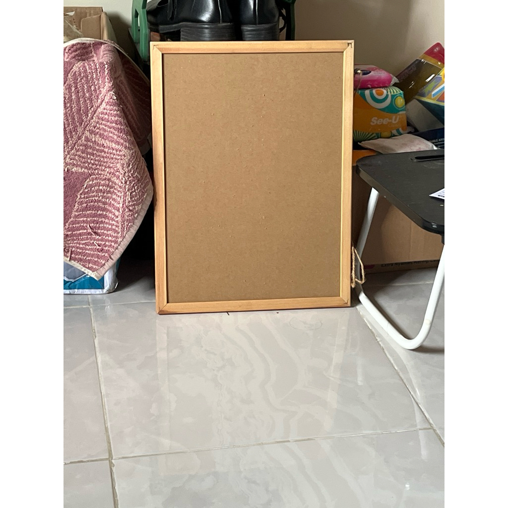 

Papan Kayu untuk Menempel Notes