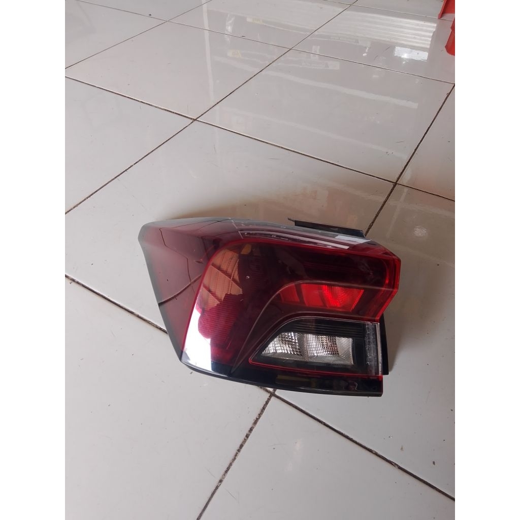 Lampu belakang xenia.avanza tipe E 2022/2024(kiri)