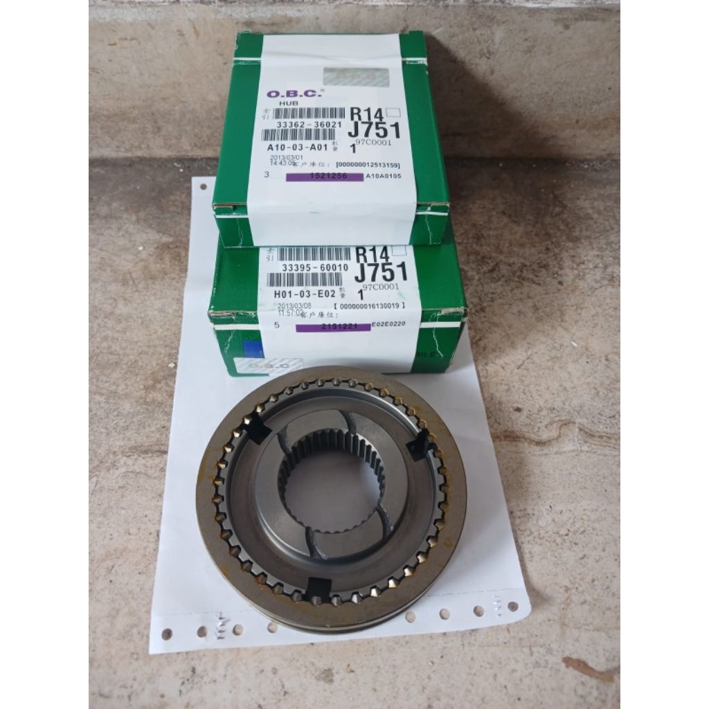 hub sleeve Toyota hardtop 2f diesel