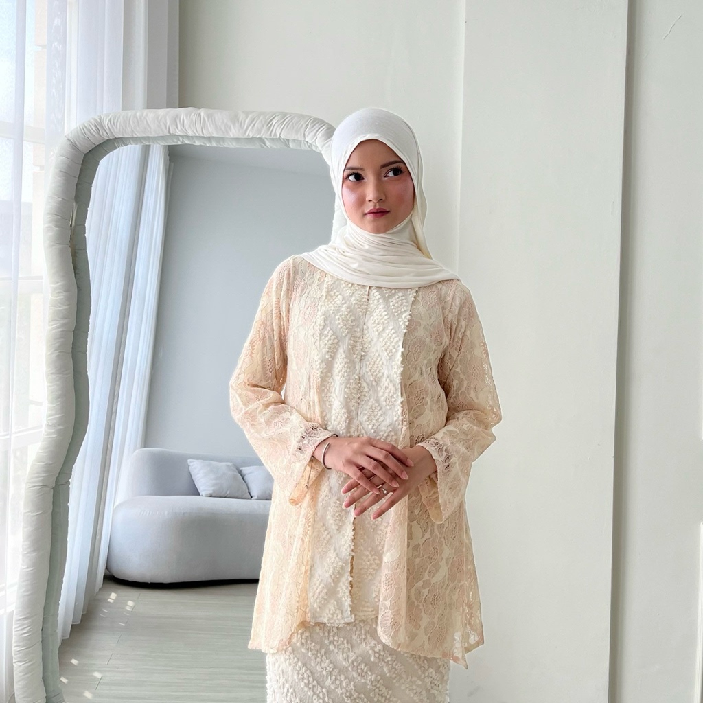 LEMBAYUNG KEBAYA - SPECIALSTYLE  / KEBAYA MODERN / KUTUBARU