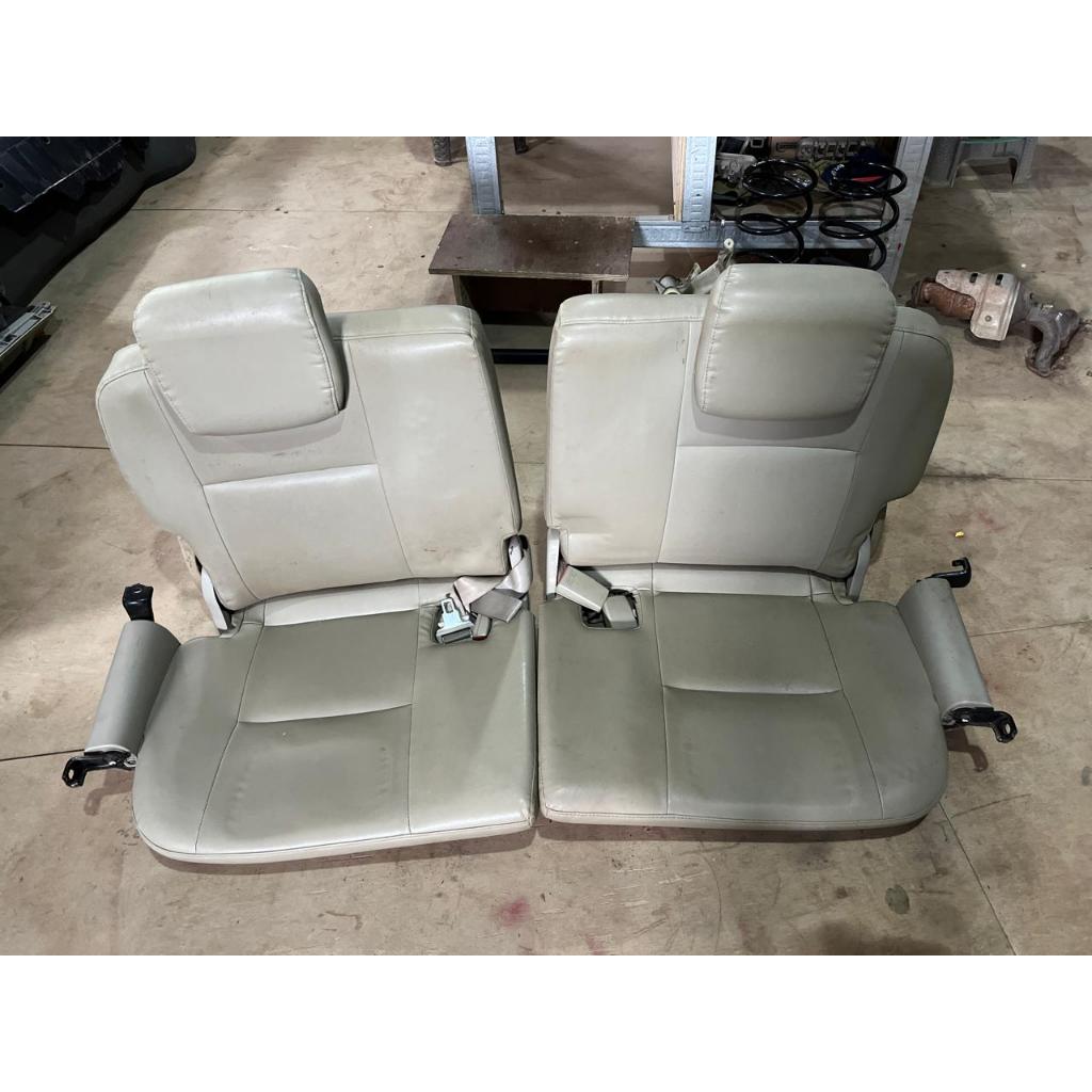 Jok Kursi Belakang jog baris ketiga Innova Inova Old Lama Ori Copotan Cover Trim Kulit Jok