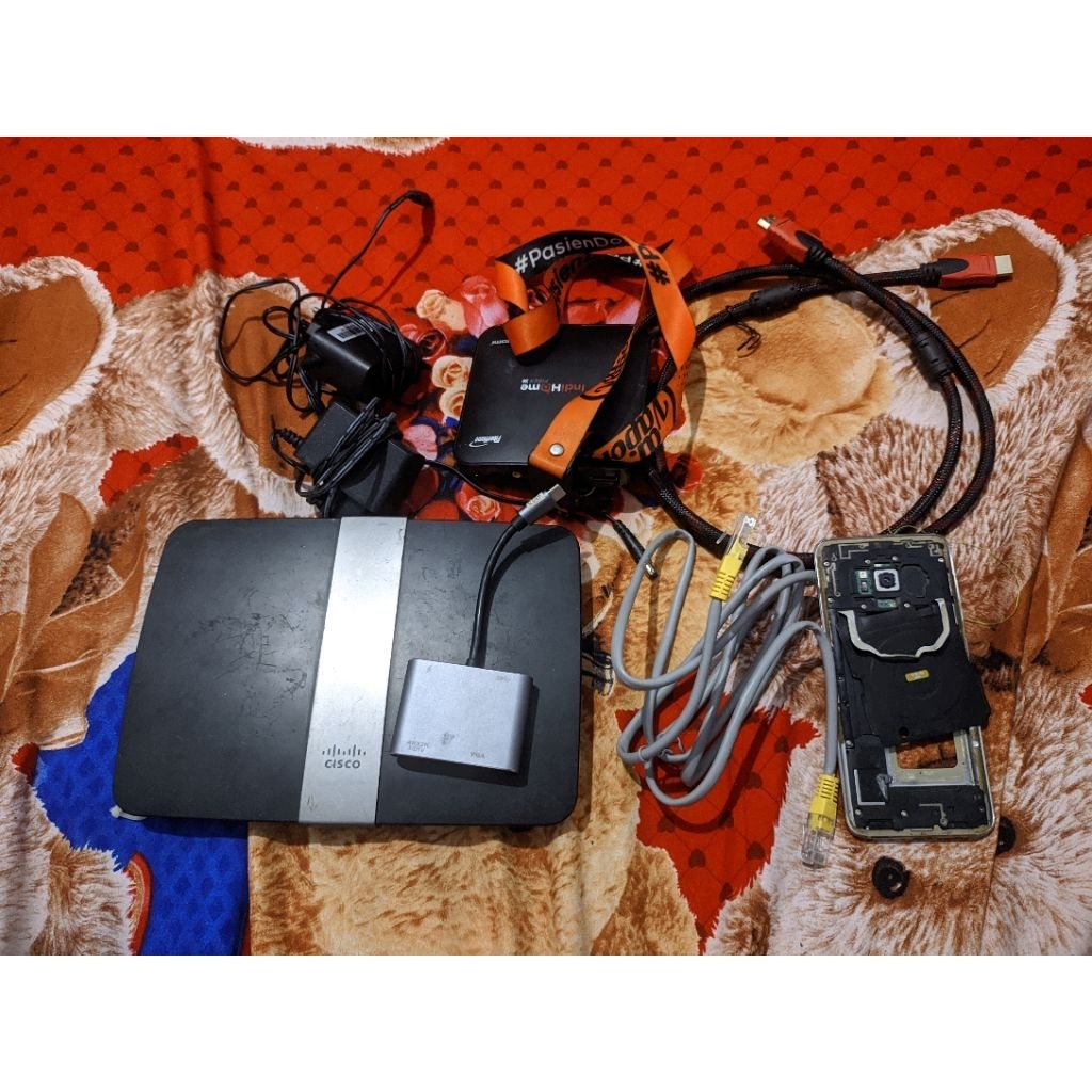 STB HG680P dualboot,Linksys EA4500 Openwrt