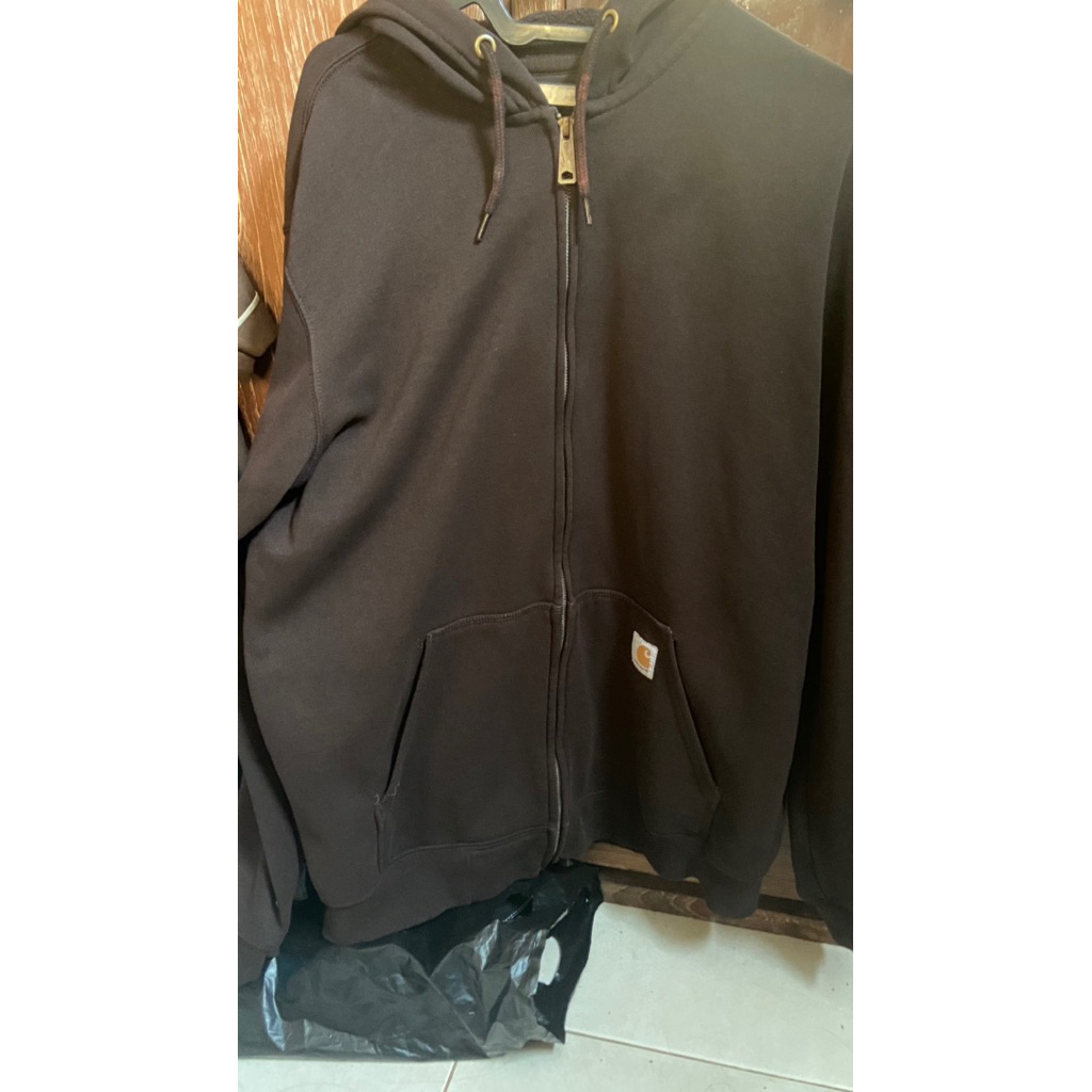 Zipper dark brown carhartt