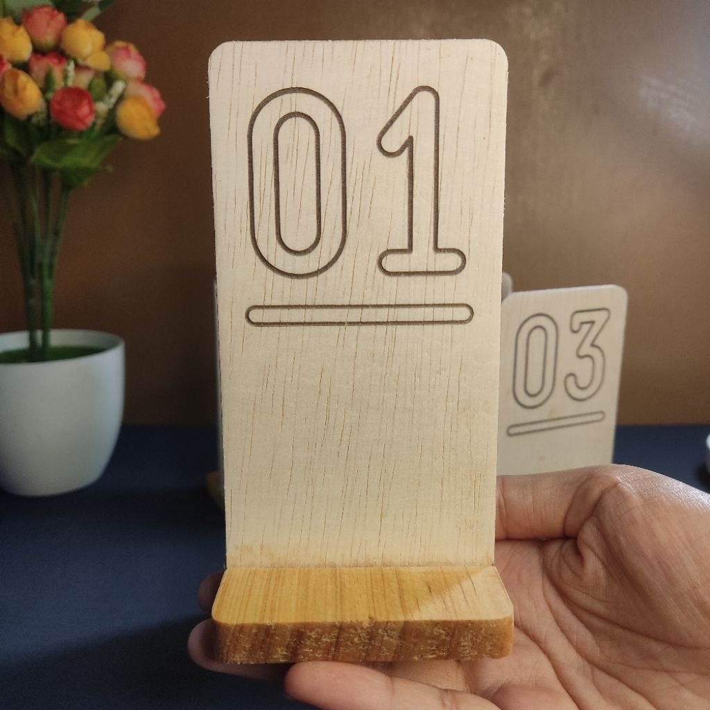 Nomor Meja Cafe / Restauran / Rumah Makan Dll Plywood Kombinasi Kayu Pinus