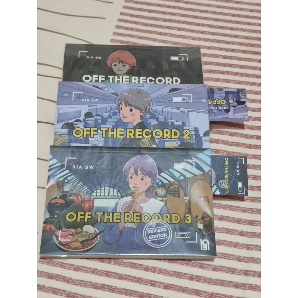 Buku OFF THE RECORD Set : 1, 2, 3 revised edition Ria SW [preloved]