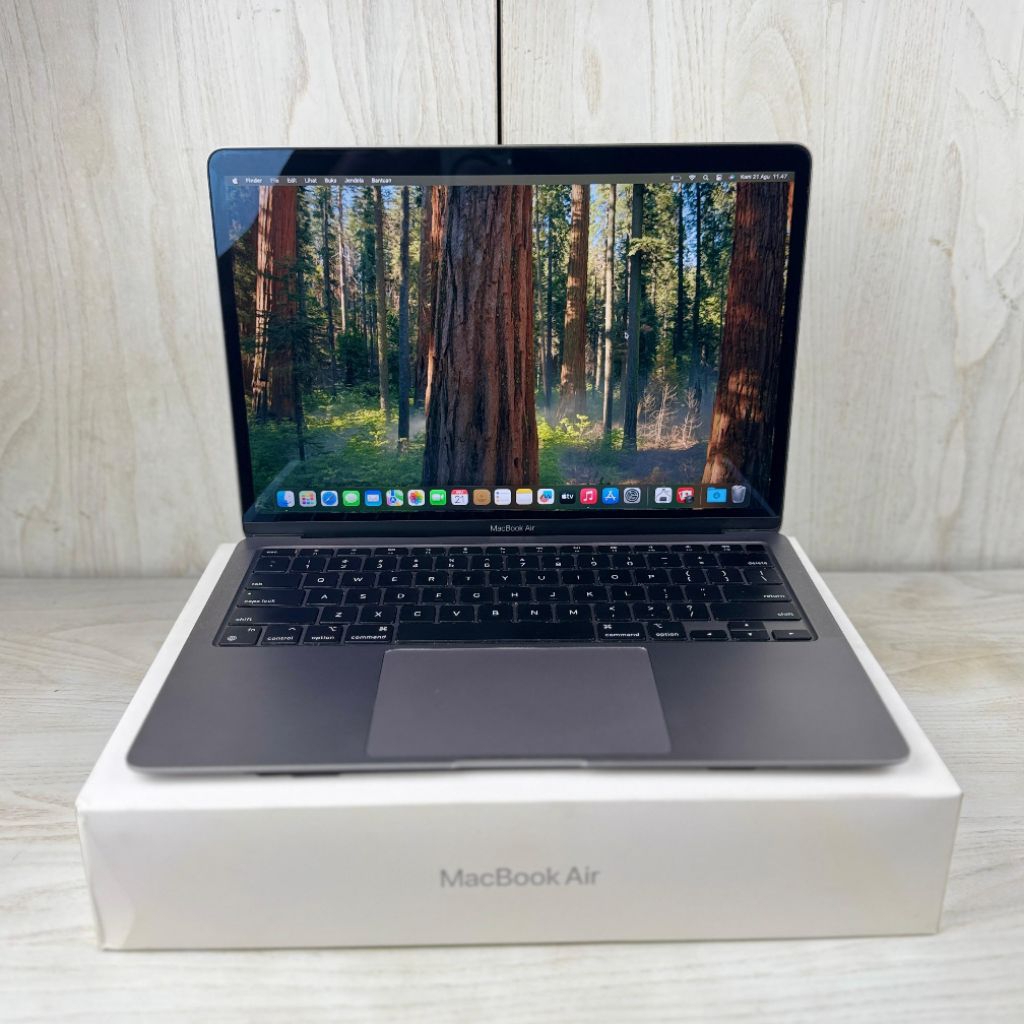 macbook air m1 ram 16 ssd 512 layar 13 inch full set