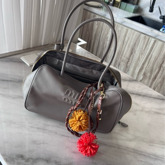 Barllet x Mirielle // MiuM Be / KODE MIU Totebag Wanita / Tas wanita // TAS KULIT ASLI