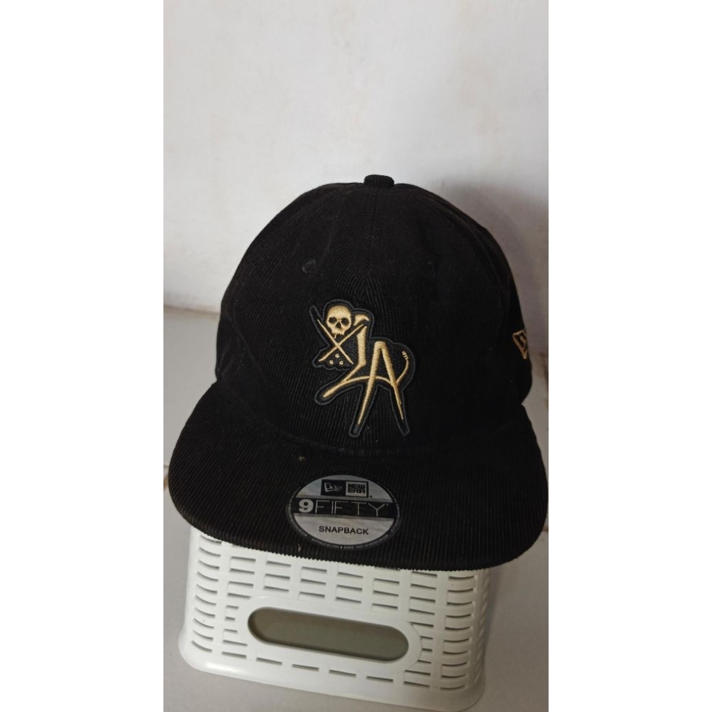 Topi snapback new era sullen