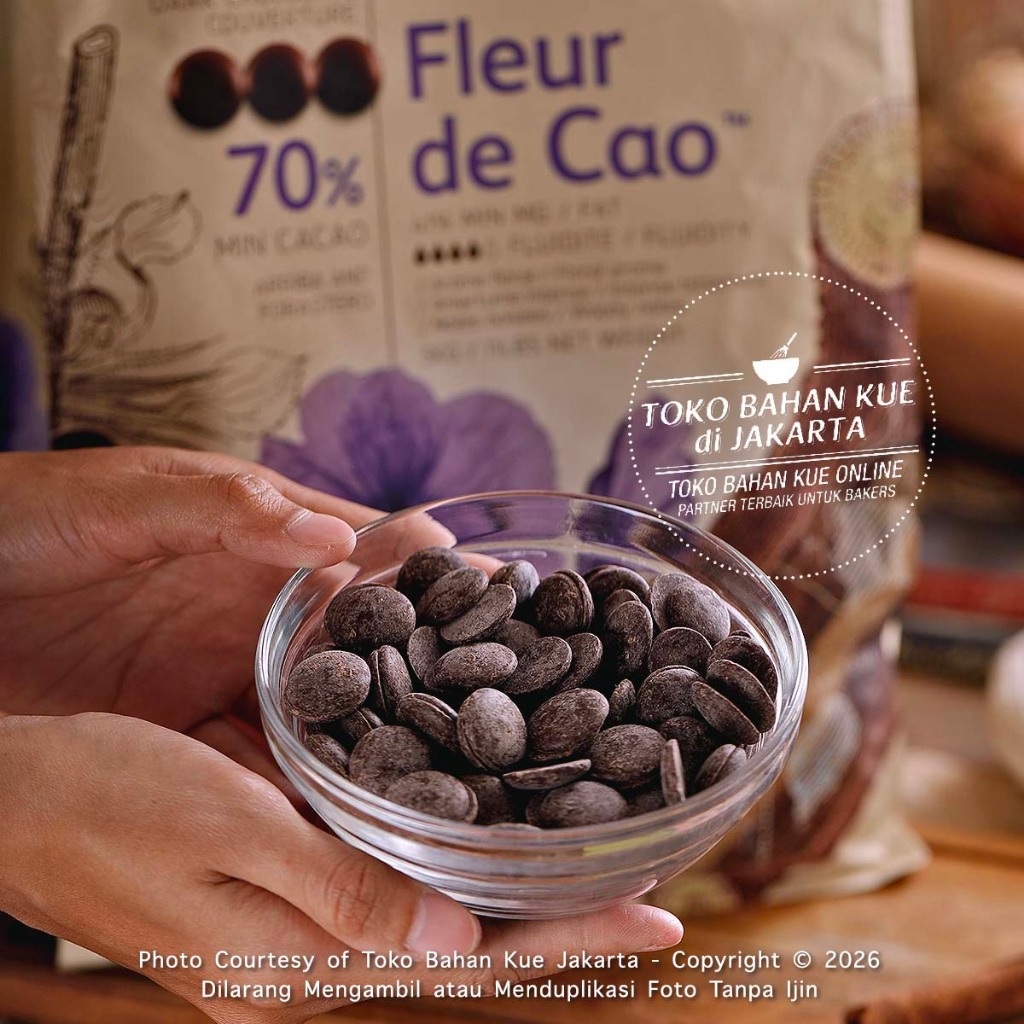 

Cacao Barry Callebaut Fleur De Cao 100gr 70% Dark Chocolate Couverture
