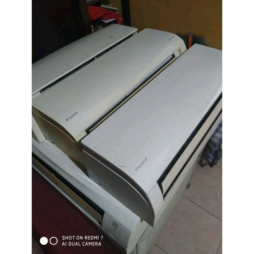 indor ac daikin second inverter dan non inverter ( unit saja )