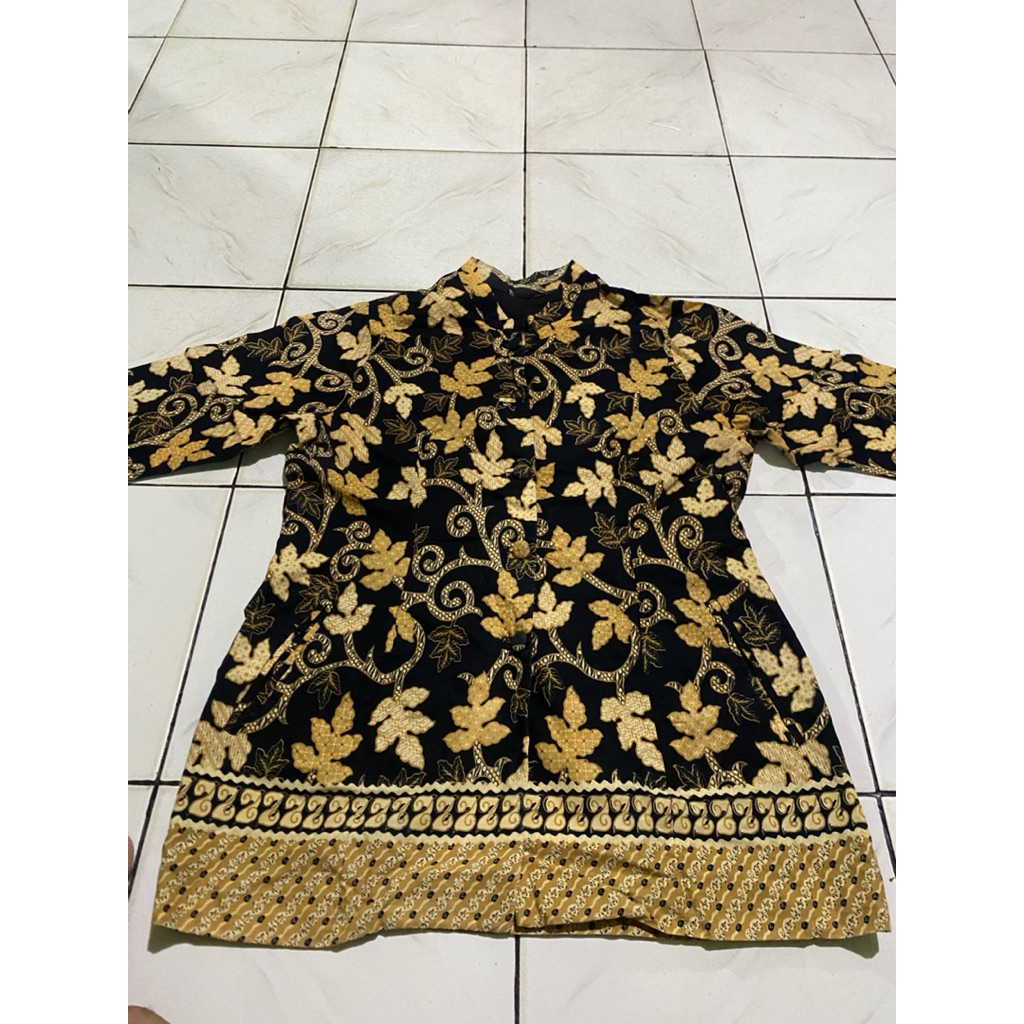 BAJU ATASAN BATIK WANITA MOTIF BUNGA