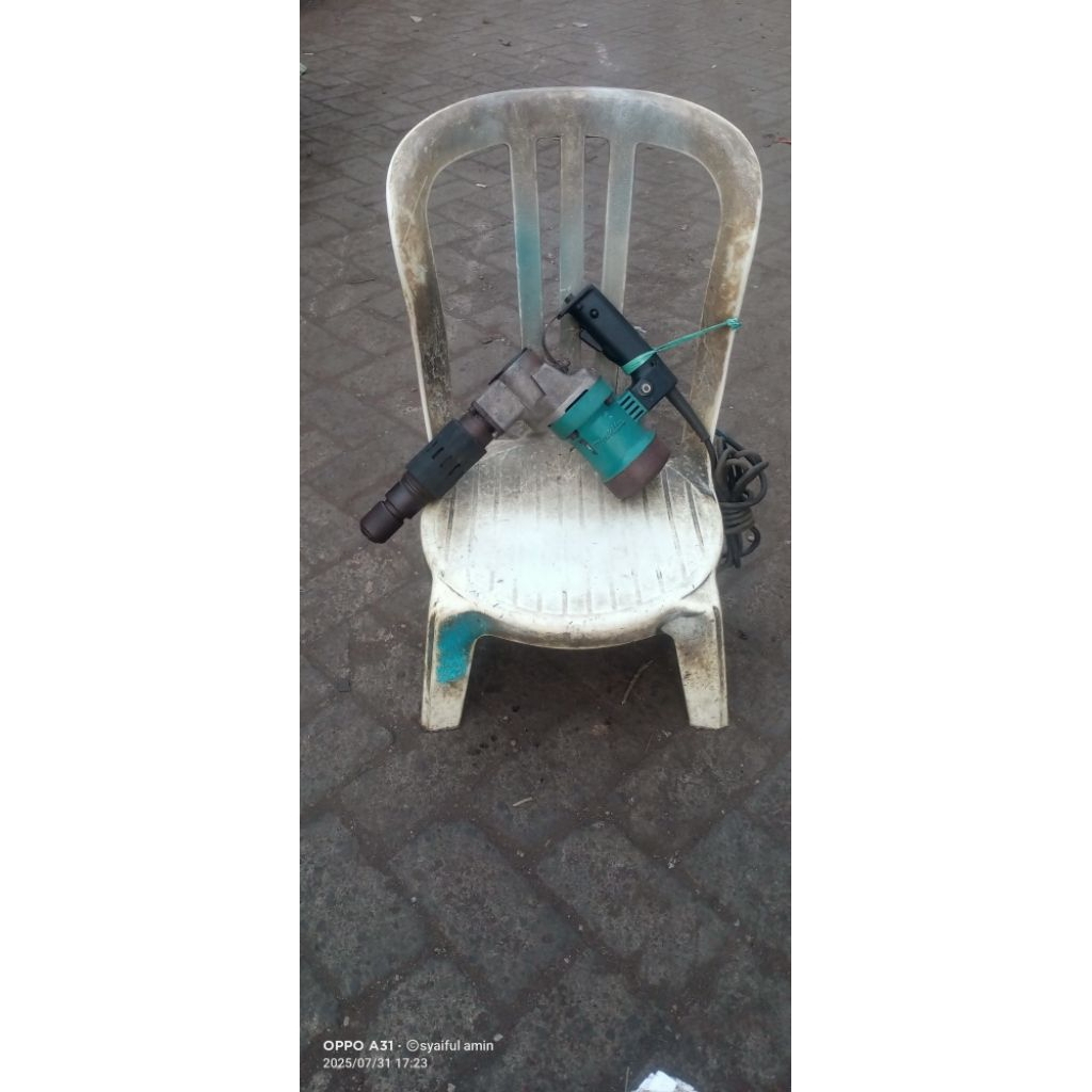 JACK HAMMER MAKITA HM0810 (SECOND)