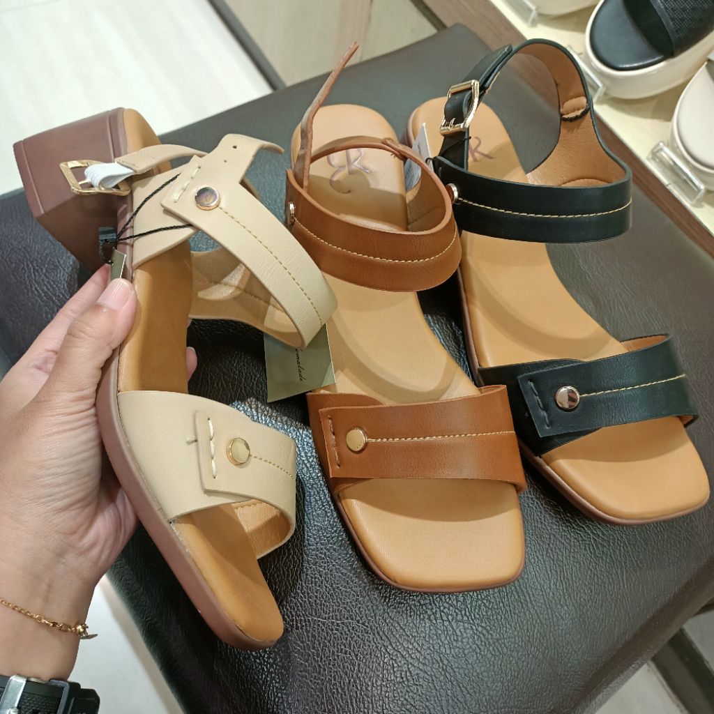 sandal wanita heels kotak 5cm YONGKI KOMALADI original