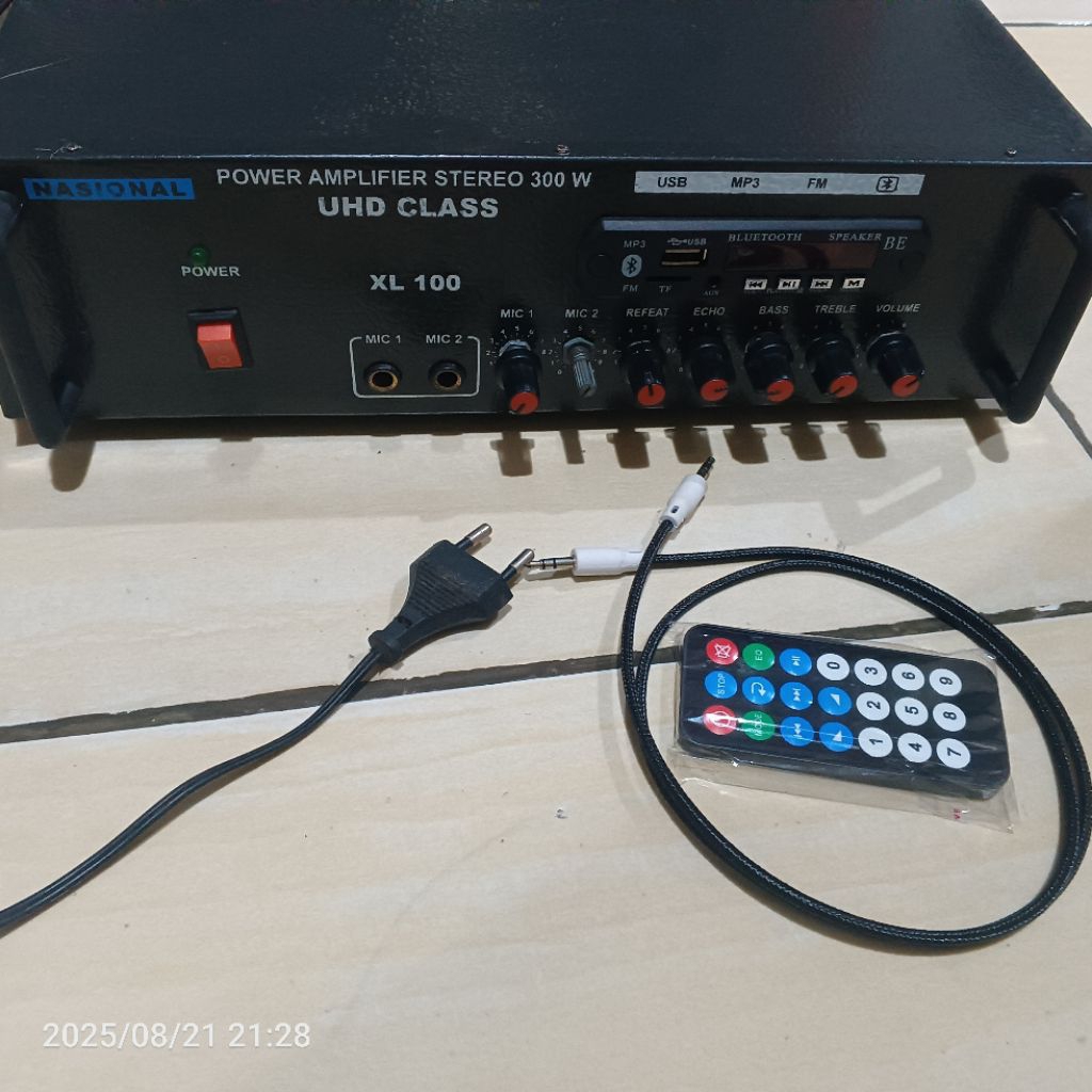 Amplifier Karaoke Rakitan ocl 300watt 150x2